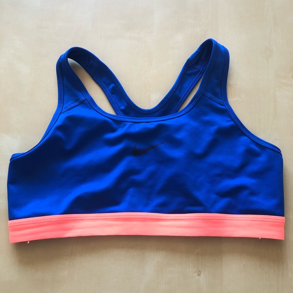 NWOT Nike Dri-fit Sports Bra